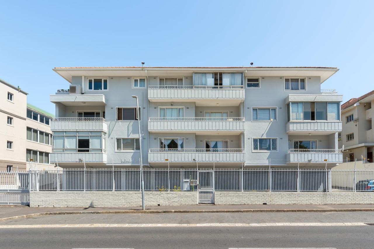 Apartment Buitenhof 301 *